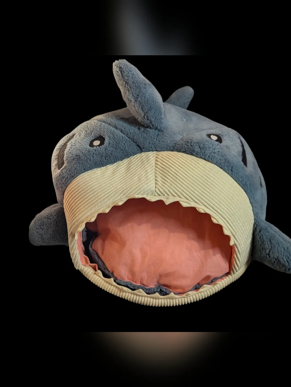 Plush Shark-Shaped Dog/Pet Bed